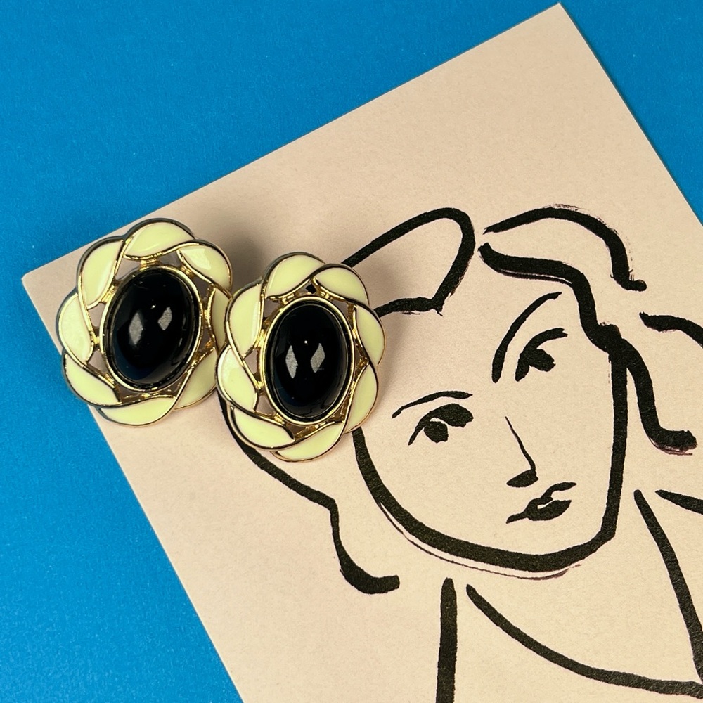 Elegant Black and Cream Earrings